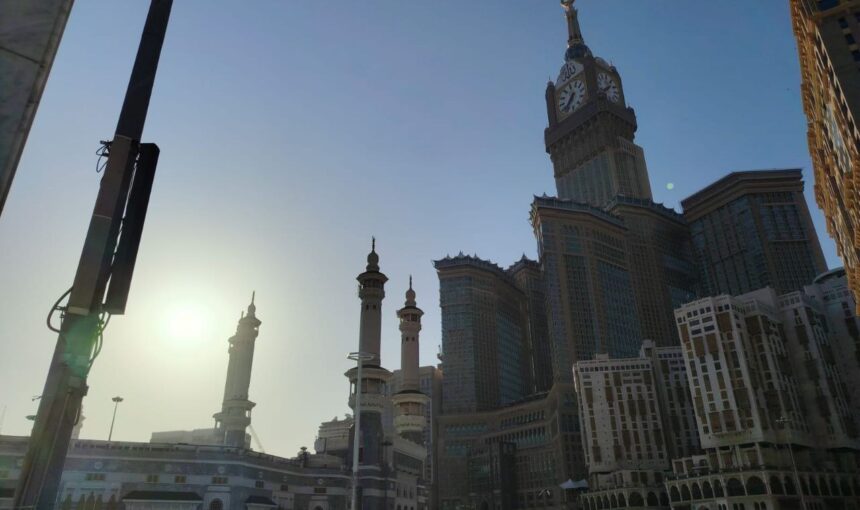 Keutamaan I’tikaf di Bulan Ramadhan Lebih Utama dari Umrah — Penjelasan Syaikh Shalih Al-Fauzan